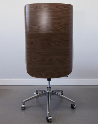 Кресло из натуральной кожи, каркас дерево арт. FX-BC06 - купить в Воронеже. Цена 34 820.52 руб.